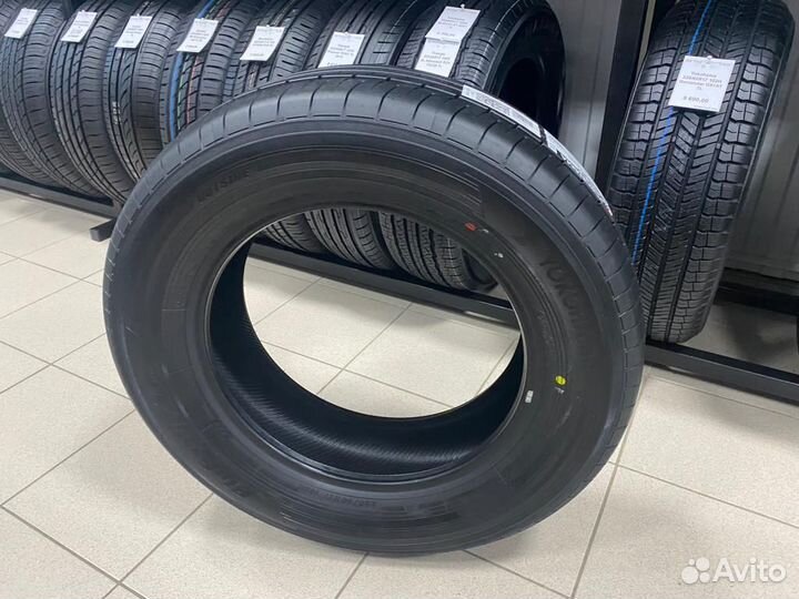 Yokohama BluEarth-XT AE61 225/65 R17 102H