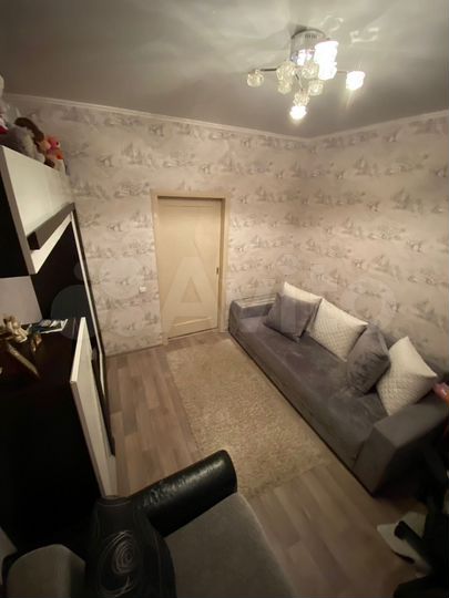 Комната 36 м² в 5-к., 3/4 эт.