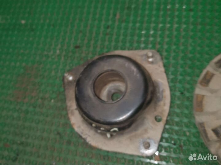 Опорный подшипник передней пружины Додж Караван 3