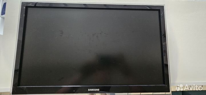 Телевизор Samsung UE22H5600AK