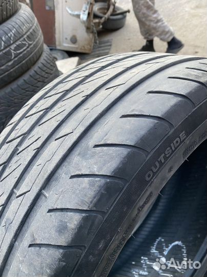 Ovation VI-388 245/45 R18 100W