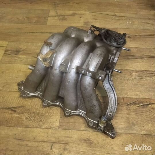 Впускной коллектор Honda CR-V 1