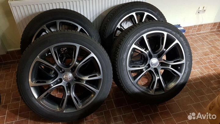 R20 Michelin Latitude Alpin LA2 295/40, PCD 5x127 DIA 71.5