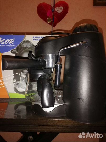 Кофеварка капельная новая