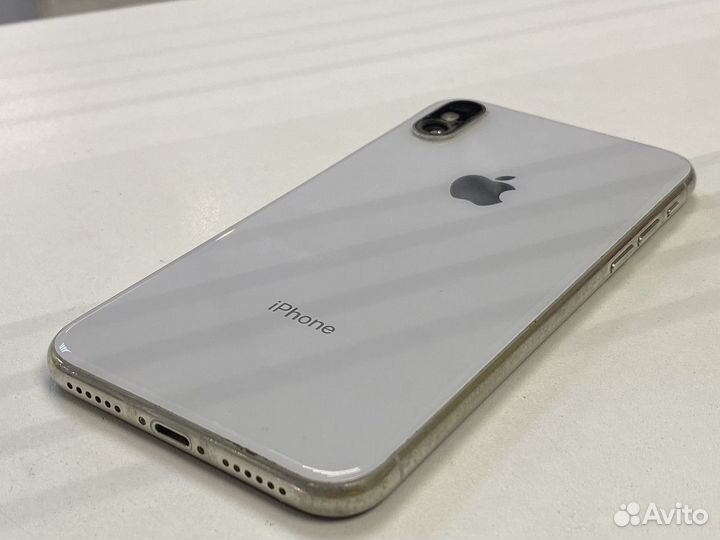 iPhone X, 64 ГБ