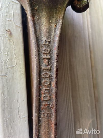 Продаю 4 шатуна по две тысячи на москвич 4000