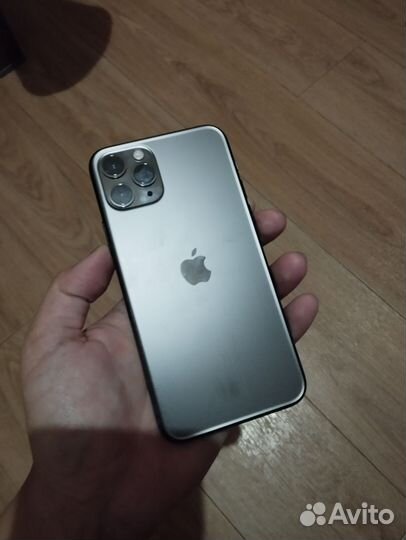 iPhone 11 Pro, 64 ГБ