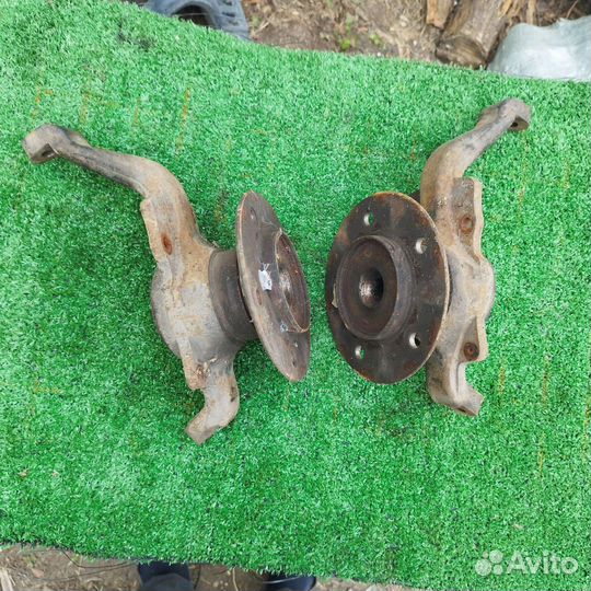 Поворотный кулак нива Шевроле