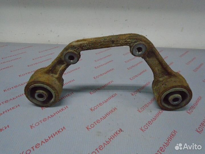 Nissan 55419-8H501 Кронштейн дифференциала