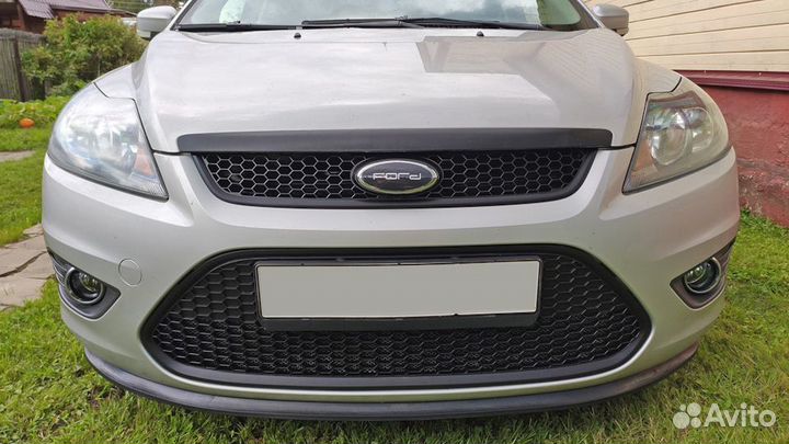 Решетки радиатора ST (соты) для Ford Focus 2