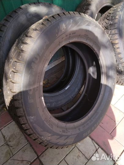 Pirelli Formula Ice 205/60 R16