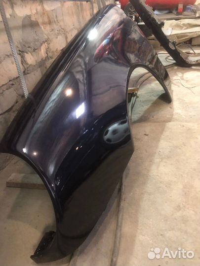 Крыло от мерседеса 210