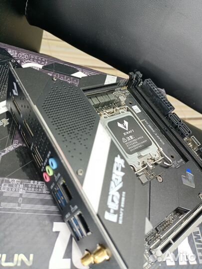 Материнская плата MaxSun MS-iCraft Z690 ITX