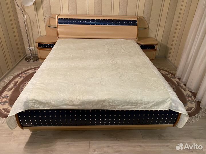 Спальный гарнитур бу