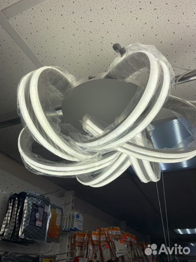 Управляемые светодиодные люстры