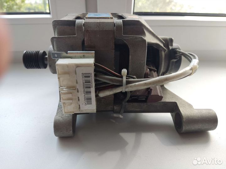 Электродвигатель от стиральной машины