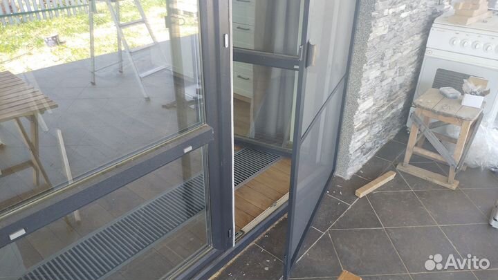 Москитные сетки на окна и двери