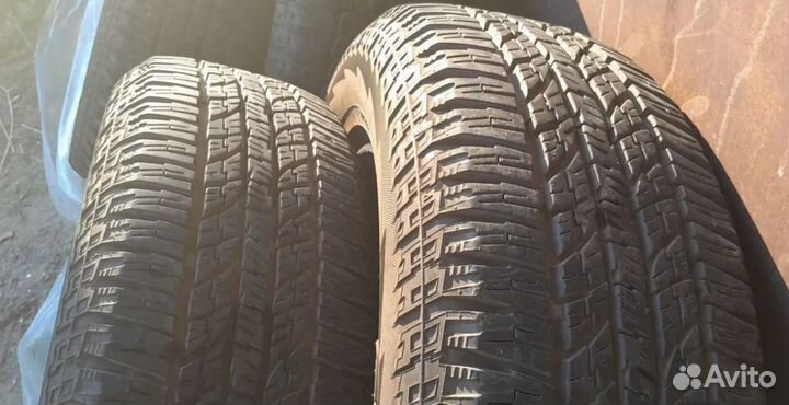 Yokohama Geolandar A/T G015 215/65 R16