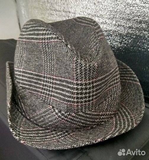 Шляпа Strellson