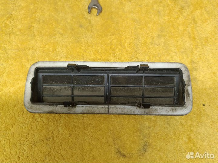 Клапан давления в багажник datsun