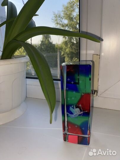 Стеклянные статуэтки