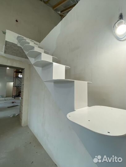 Лестница на второй этаж