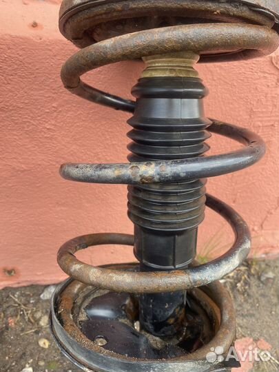 Передние стойки в сборе Lancer 9 Лансер