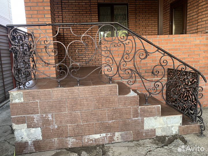 Кованые перила для лестниц