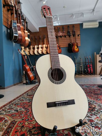 Гитара классическая Cort