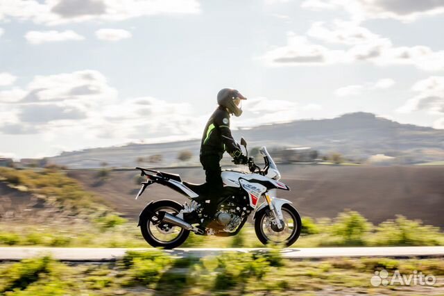 Дорожный Мотоцикл Benelli TRK 251 объявление продам