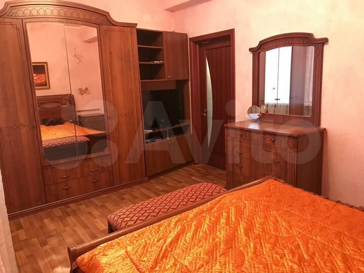 3-к. квартира, 89,7 м², 1/3 эт.