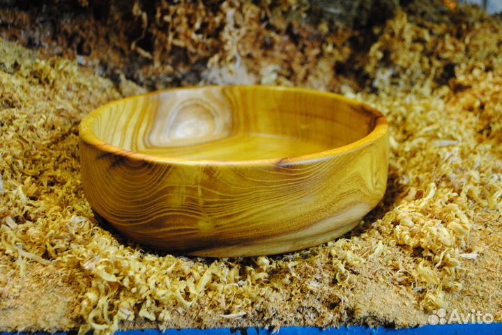 Глубокая деревянная тарелка. Шелковица 19см на 5,5