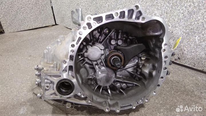 МКПП (механическая коробка переключения передач) T