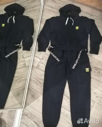 Костюм спортивный