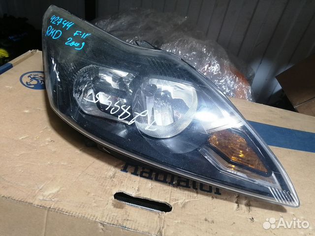 Фара передняя правая чёрная Ford Focus 2 рестайлин