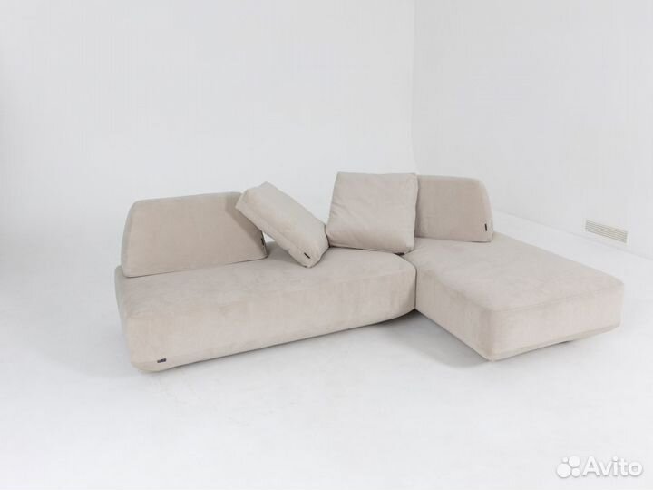 Диван прямои 4400х1700 мм