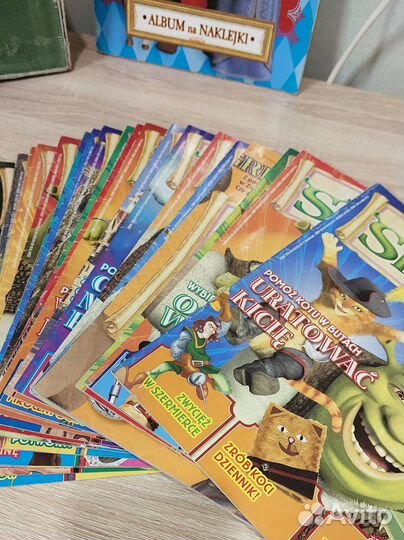 Коллекция амулетов и журналов шрек (Польша)