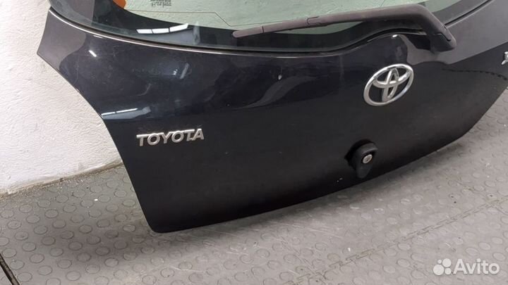 Замок багажника Toyota Yaris, 2006