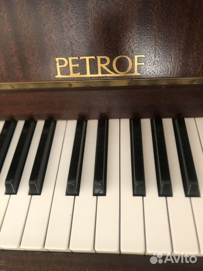 Пианино petrof