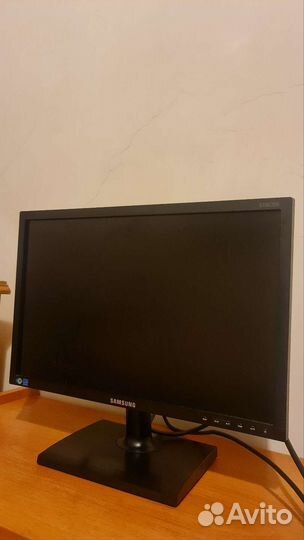 Монитор Samsung S19C200BW