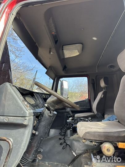 Sinotruk ZZ3251C, 2008