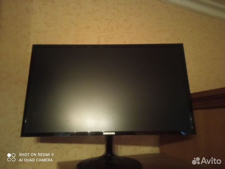 Монитор samsung