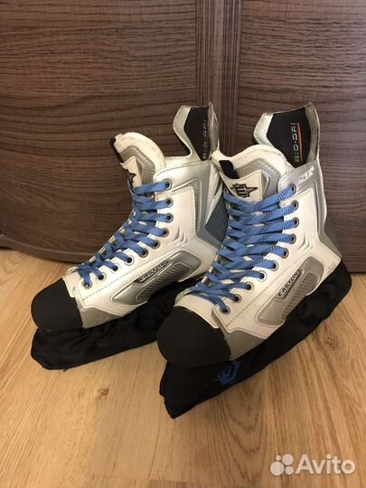 Коньки хоккейные Easton