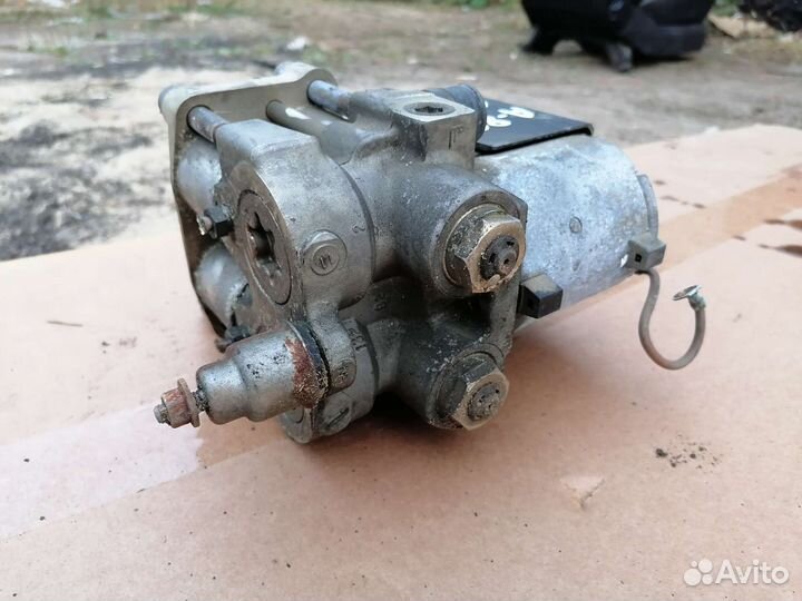Блок абс Audi 80 B4