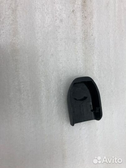 Крышка ремня безопасности Toyota Corolla E150/E151