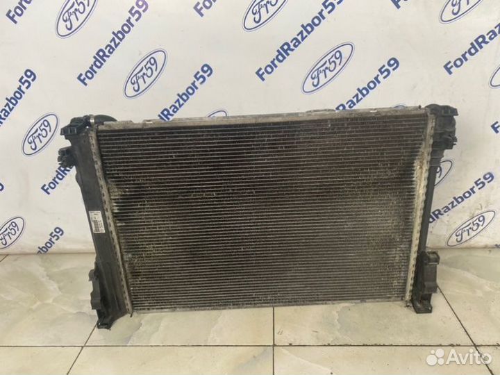 Радиатор двс Mercedes-Benz C-Class W204 2011-2015