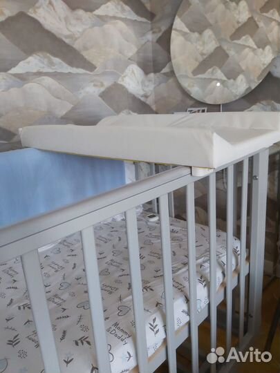 Пеленальная доска (пеленальный столик)