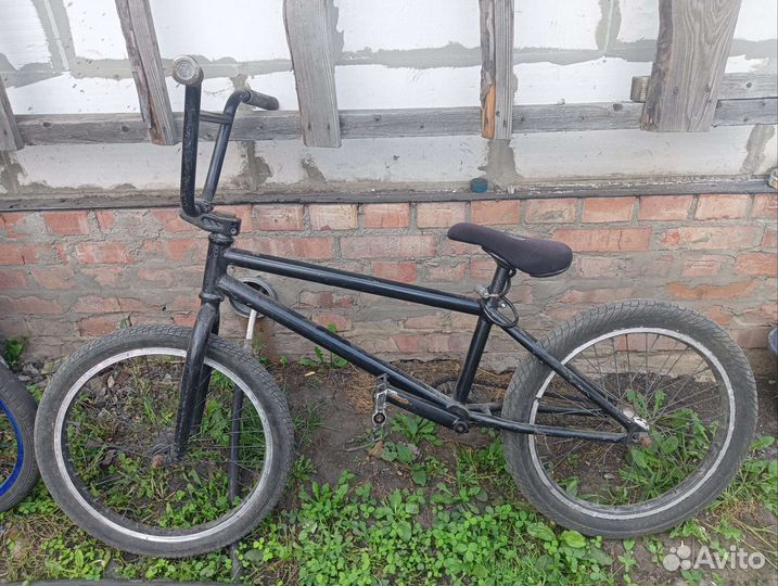Трюковой велосипед BMX