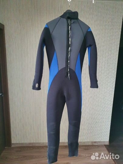 Костюм для дайвинга