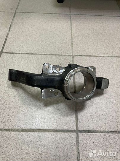 Поворотный кулак 21214